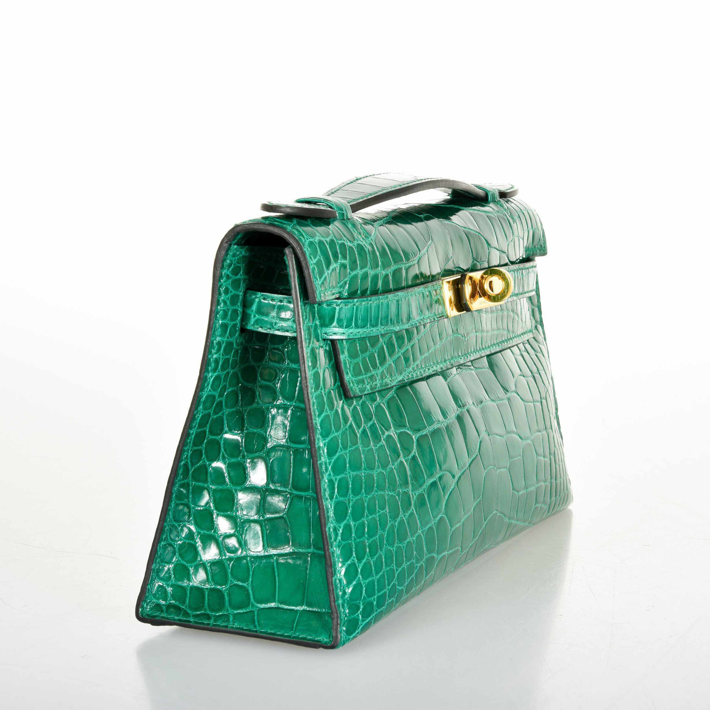 Hermès Kelly Pochette Vert Emerald Alligator Clutch Gold Hardware