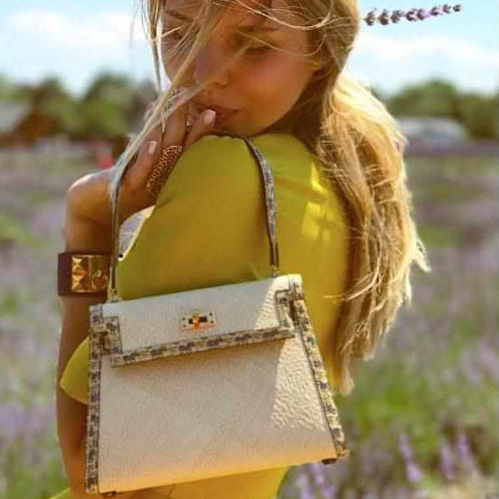 Hermès Kelly Sellier 20 Panama Straw Natural Zebra Print Gold Hardware