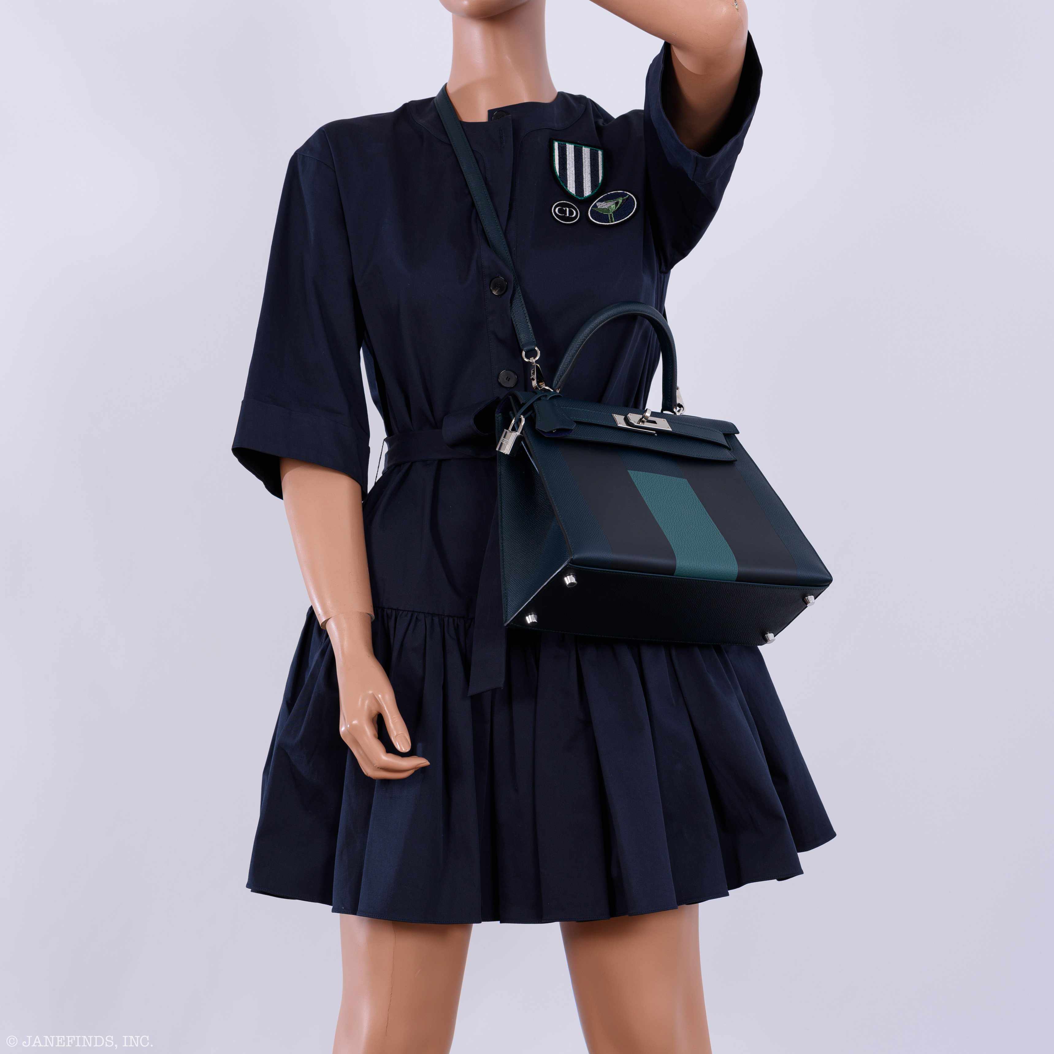 Hermès Kellygraphie 28 Sellier ‘H’ Lettre Vert Cypres Epsom, Blue Obscur Sombrero & Malachite Clemence Kelly Palladium Hardware - 2019, D
