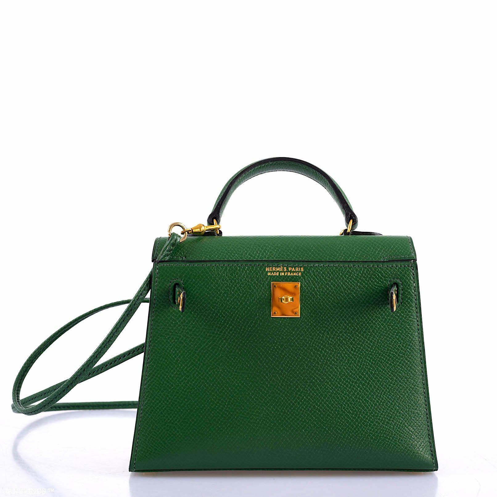 Hermès Mini Kelly 15 Vert Clair Courchevel with Gold Hardware