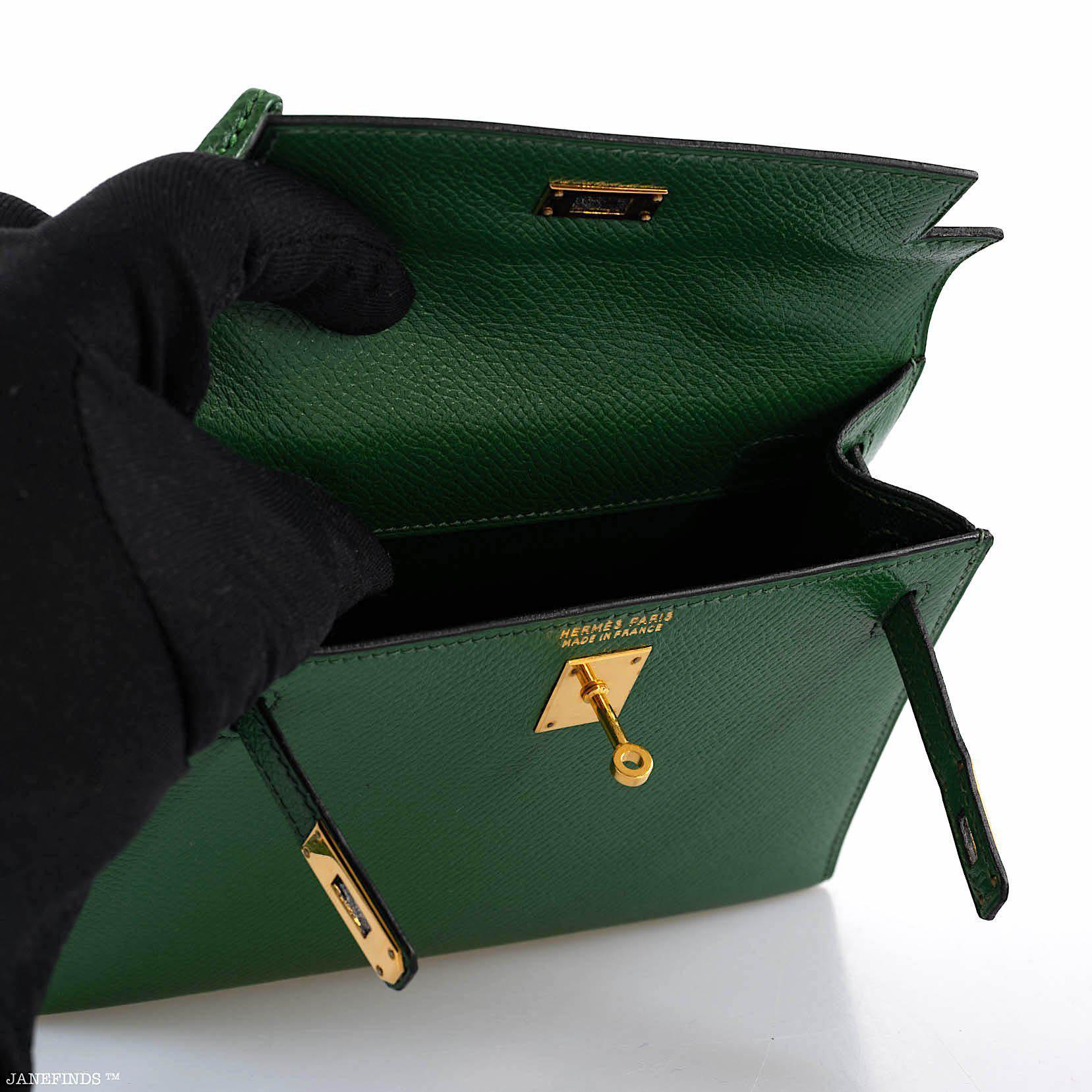 Hermès Mini Kelly 15 Vert Clair Courchevel with Gold Hardware