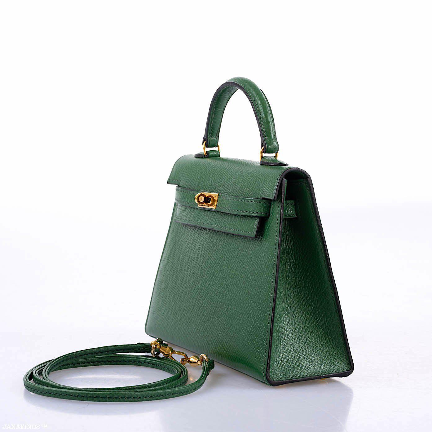 Hermès Mini Kelly 15 Vert Clair Courchevel with Gold Hardware