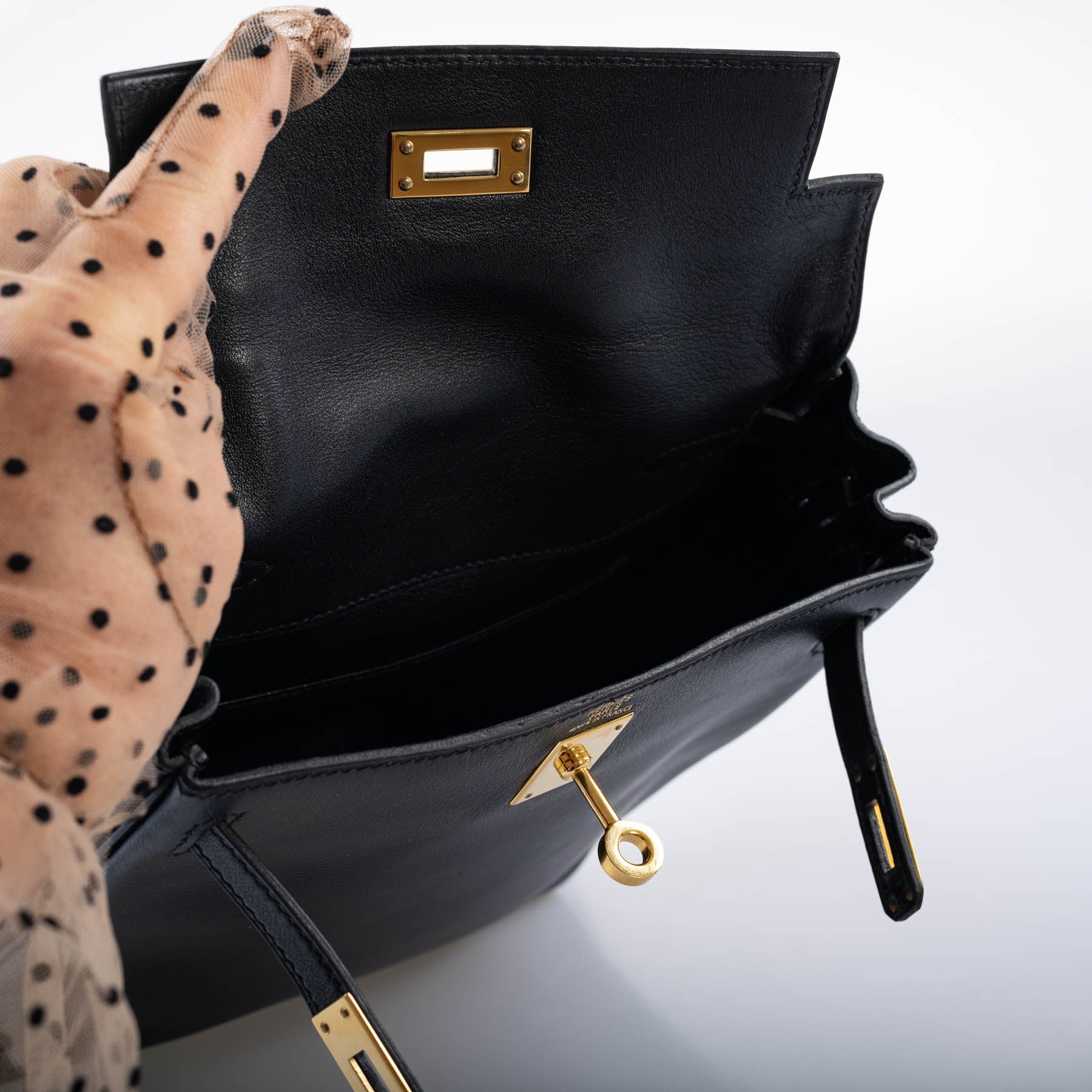 Hermès Mini Kelly Ado 20 Black Gulliver Gold Hardware