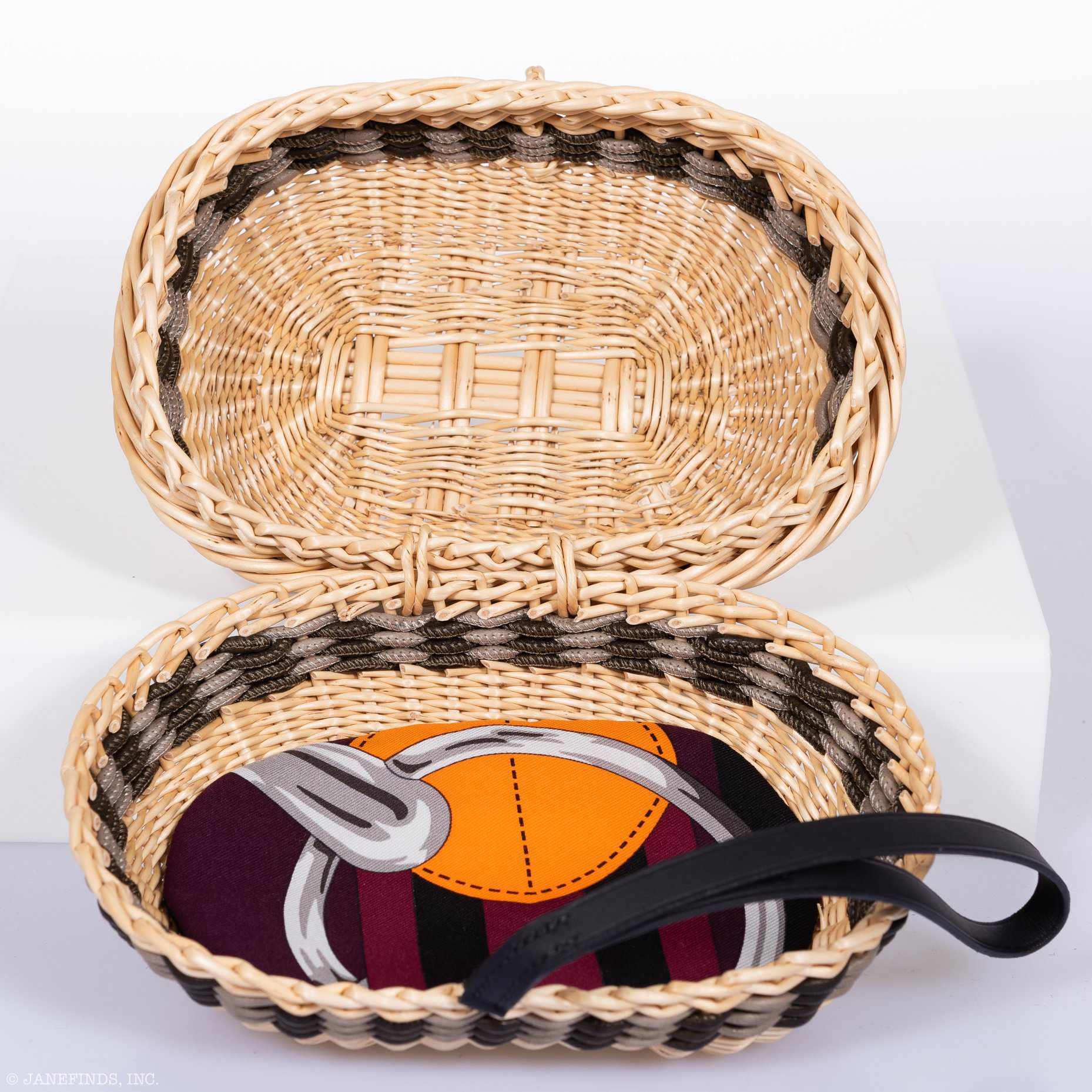 Hermès Sewing Kit Clutch Wicker Picnic