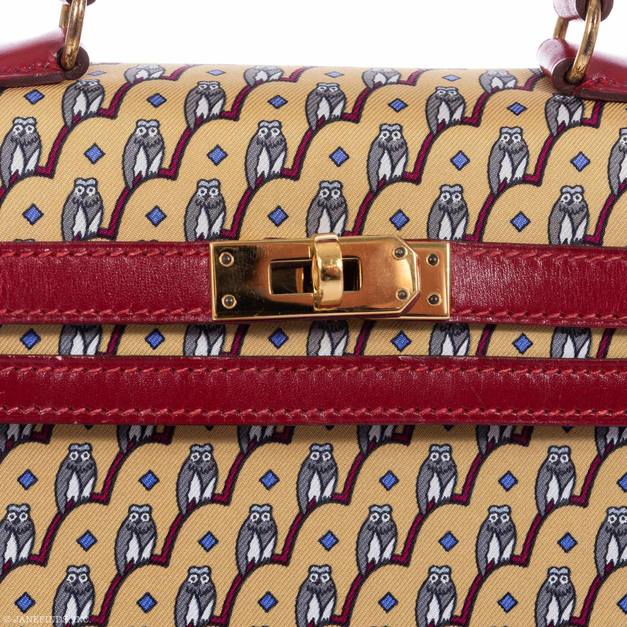 Hermès Vintage Kelly 20 Sellier Owl Print Jaune Silk & Rouge Vif Box Calf Gold Hardware