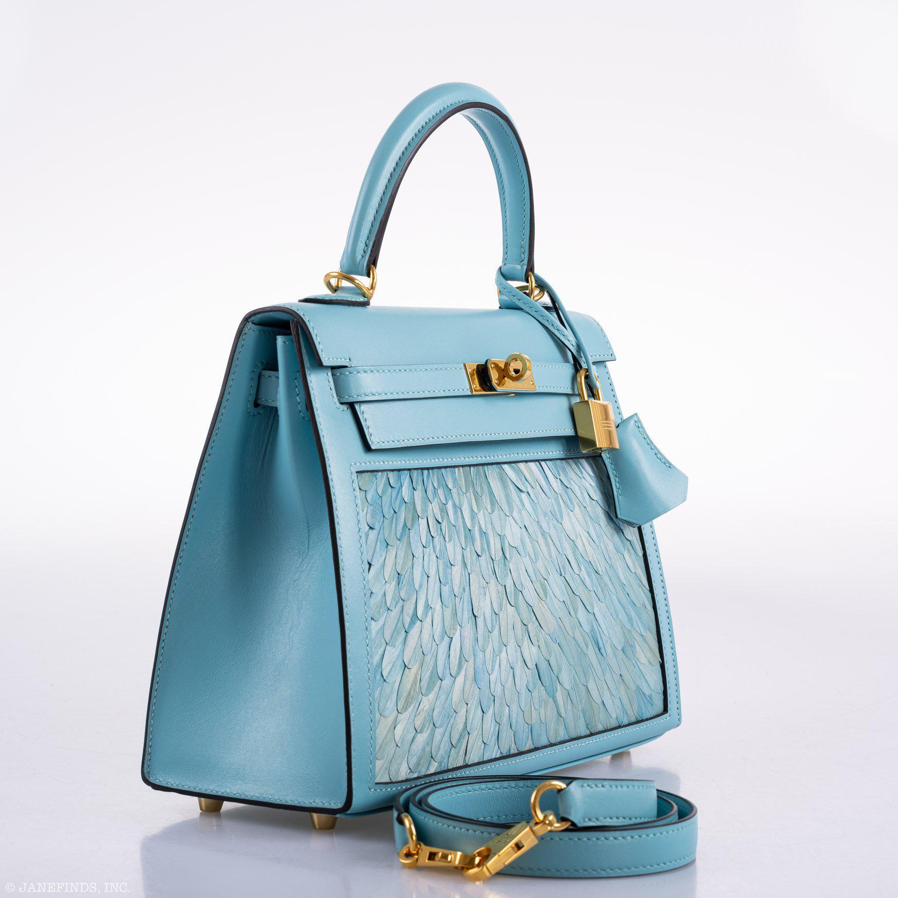 Vintage Hermès Kelly 25 Sellier Blue Atoll Tadelakt with Custom Feather Panel Gold Hardware